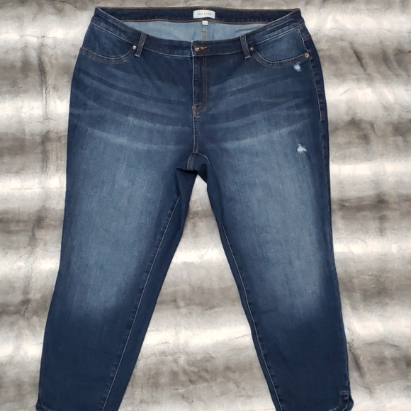 Lila Ryan  Jean's 20w - Picture 2 of 8